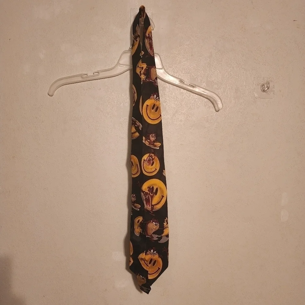 Vintage 1996 Taz Tasmanian Devil Smiley Face Looney Tunes Tie (loose thread tag)